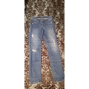 Jennifer Lopez Size 8 Jeans, Small Discoloration On The Back Right As Shown